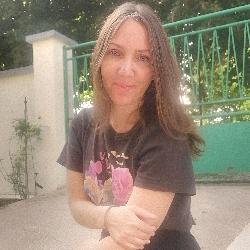 Elise87, Home sitter Paris France