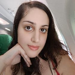 Isa567, Home sitter Paris France