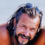 Marcelo78, Home sitter Versailles France