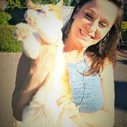 Pivoine, Home sitter Outreau France | 1