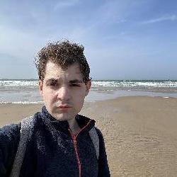 Alexis, Home sitter Villeneuve-d'Ascq France