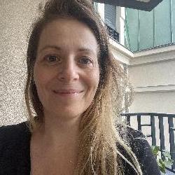 Chloe_rob, Home sitter Puteaux France