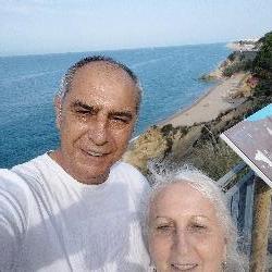Nellypaco, Home sitter Decines-Charpieu France
