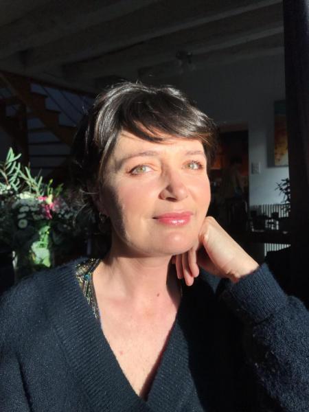 Home sitting Janz&eacute;, France