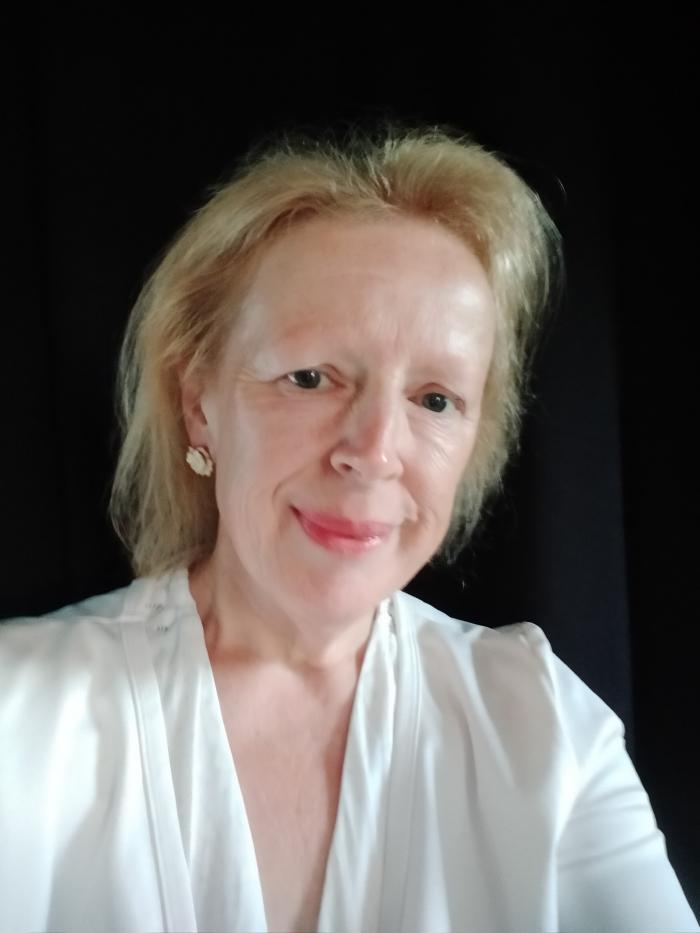 Home sitting Achicourt, France