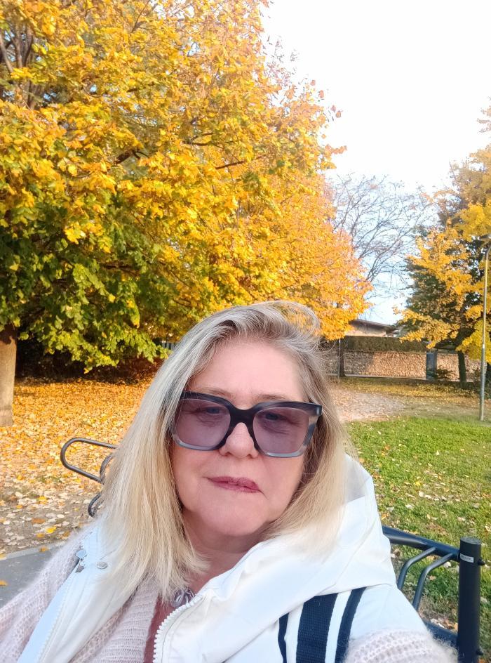 Home sitting Embrun, France