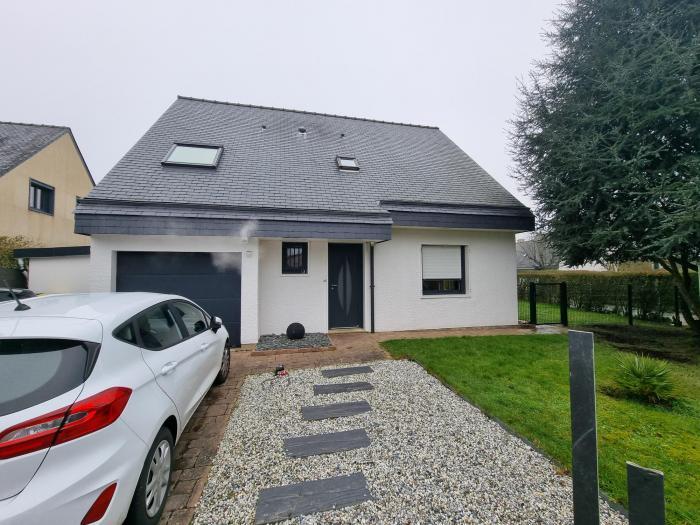 home sitting, France, Thorigné-Fouillard
