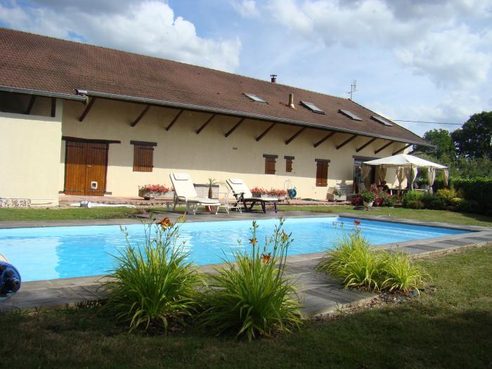 Home sitting Serley, France