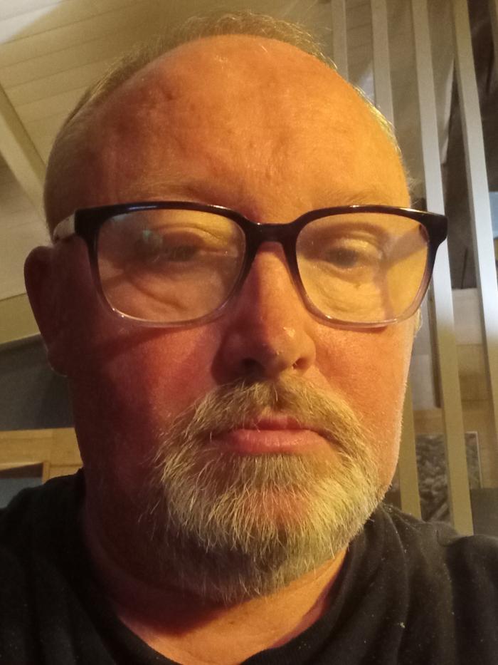 Home sitting Saint-Beno&icirc;t-de-Carmaux, France