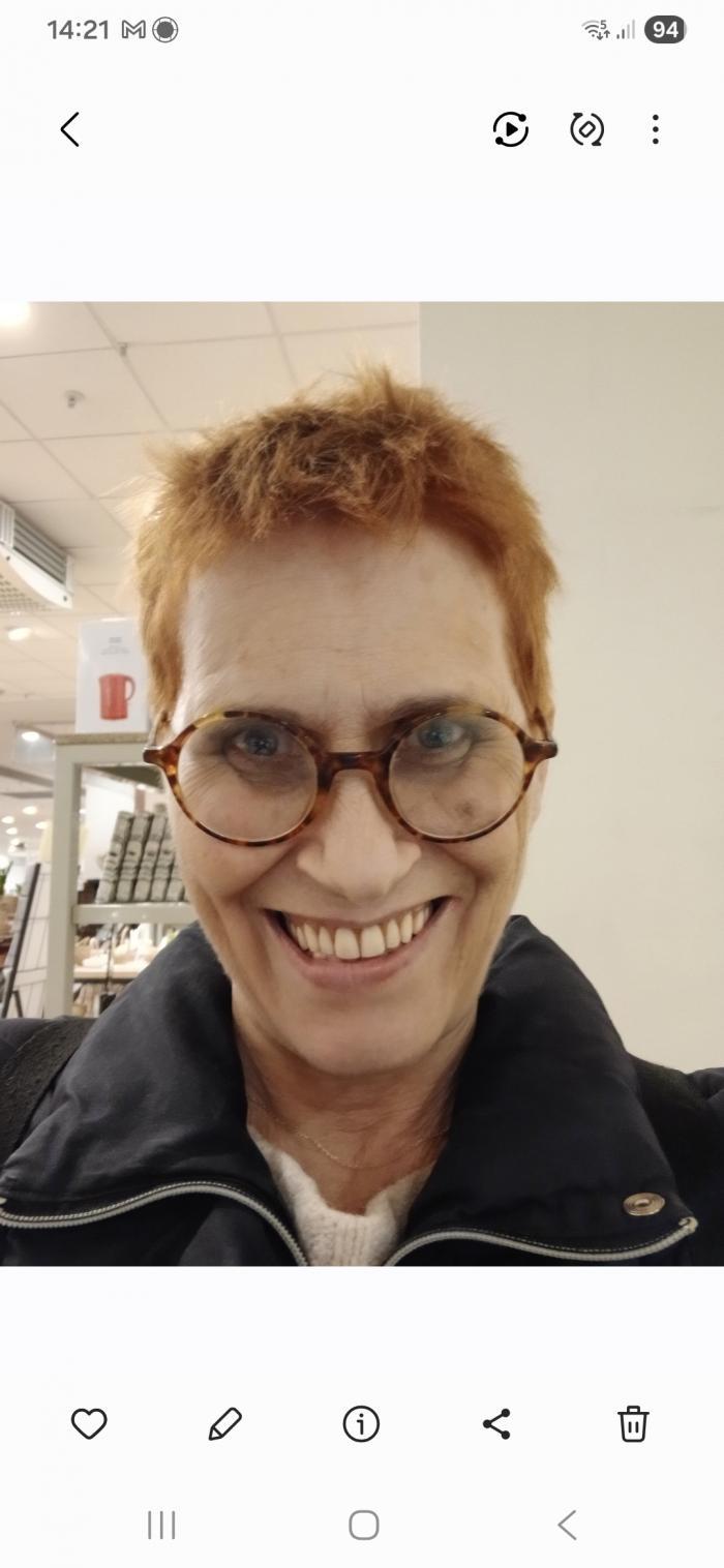 Home sitting Dijon, France