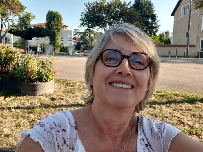 Home sitting Tassin-la-Demi-Lune, France
