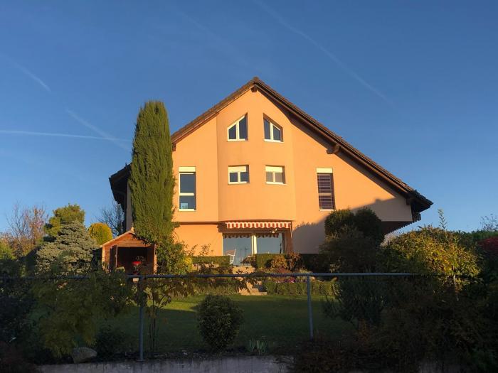 Home sitting St-Saphorin-sur-Morges, Switzerland