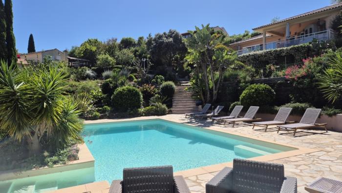 home sitting, France, Favone