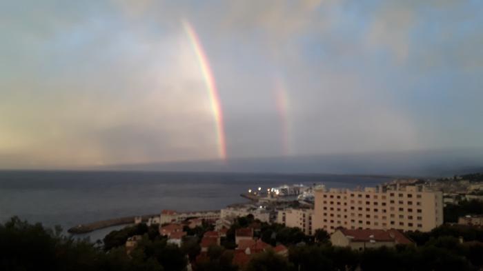 Home sitting Bastia, France