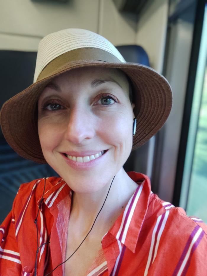 Home sitting Angers, France