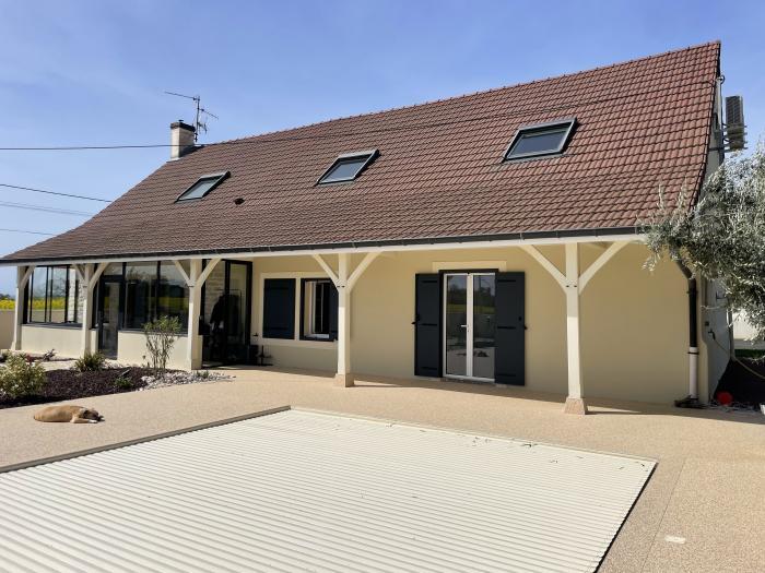 home sitting, France, L'Abergement-Sainte-Colombe