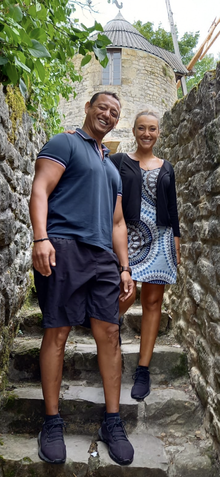 Home sitting Agen, France