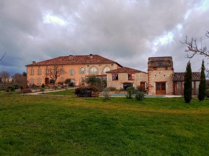home sitting, France, Le Verdier