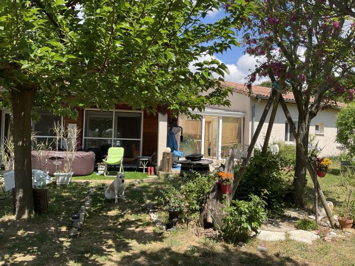 Home sitting Mirmande, France