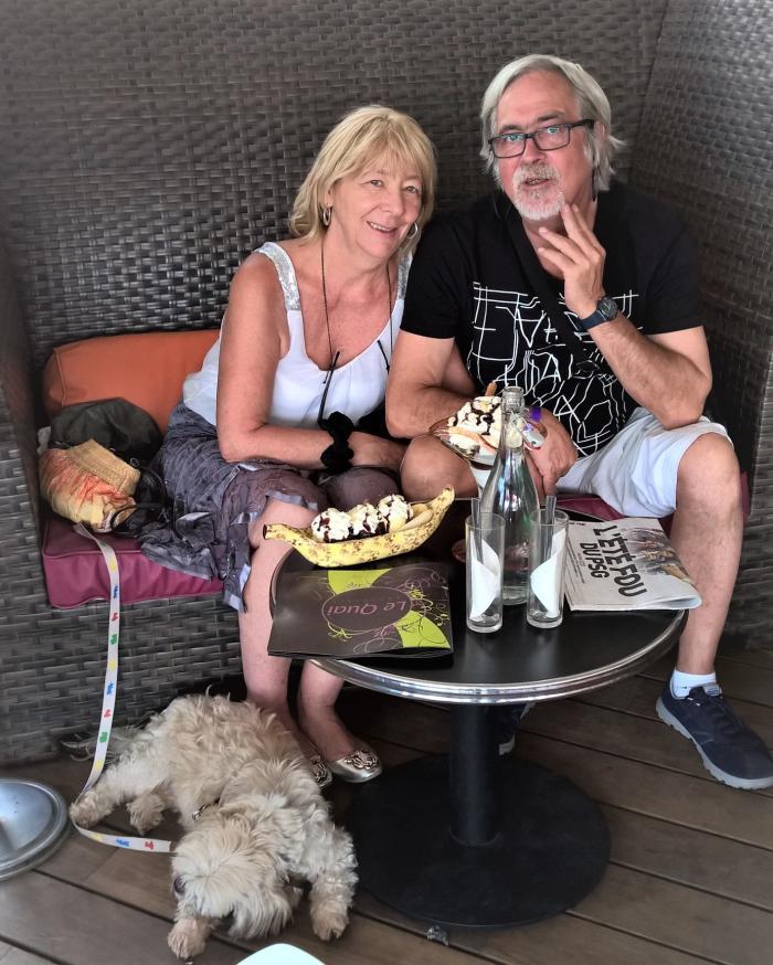 Home sitting Saint-Etienne, France