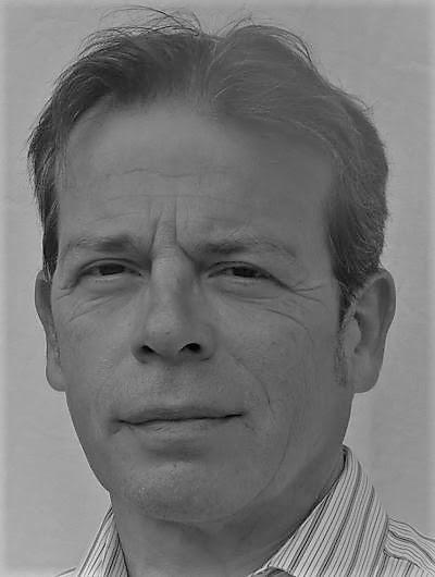 Home sitting M&eacute;zi&egrave;res-en-Drouais, France