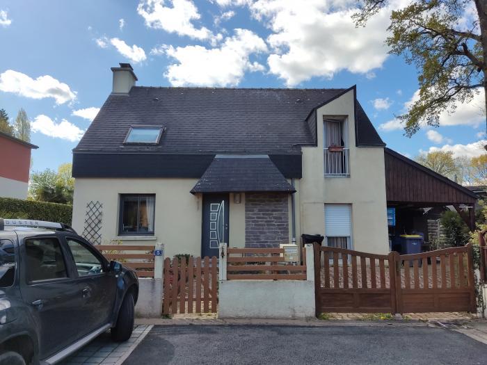 Home sitting Rennes, France