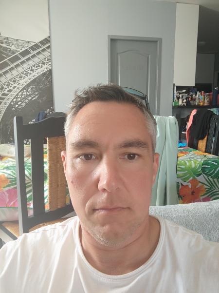 house sitter, France, Vayres