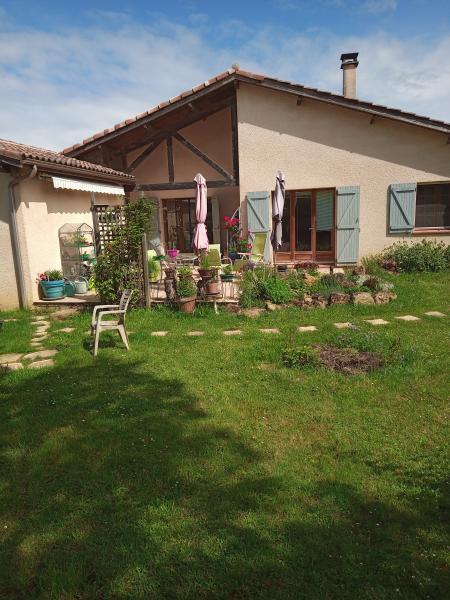 Home sitting Mirande, France