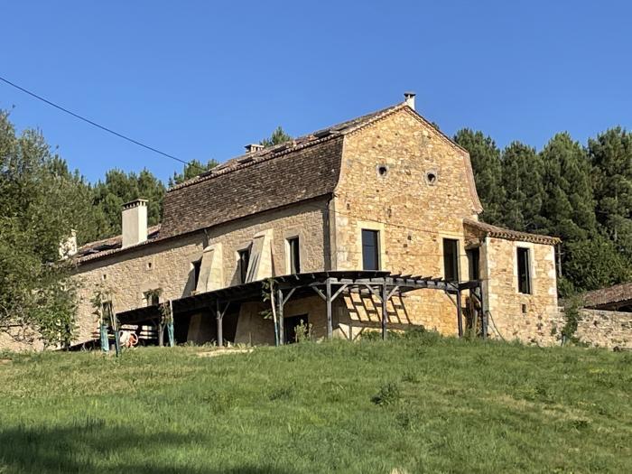 home sitting, France, Fumel