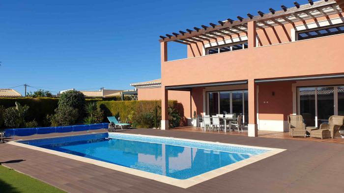 Home sitting Mexilhoeira Grande, Portugal