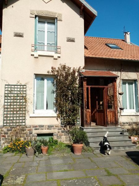 home sitting, France, Beaumont