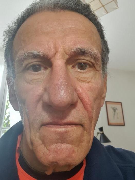 Home sitting Caen, France