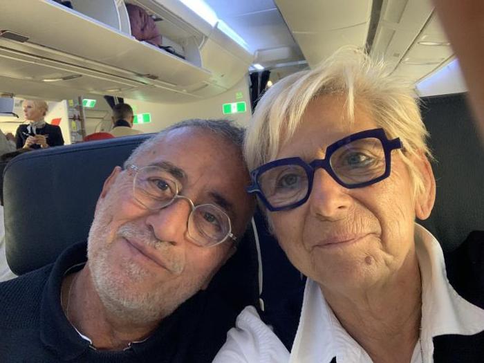 Home sitting Rouans, France