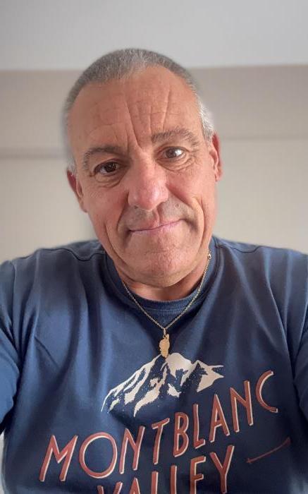 Home sitting Bourbon-Lancy, France