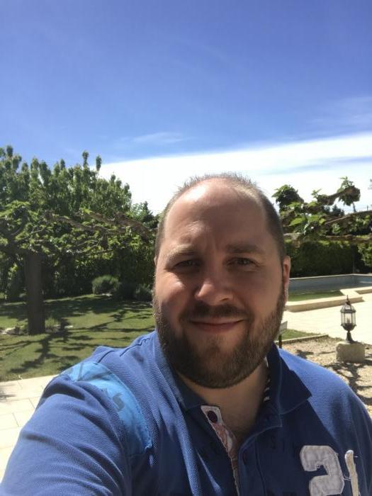 Home sitting Brignais, France