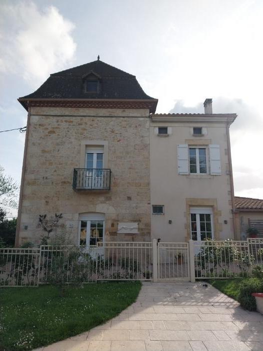 home sitting, France, Monsempron