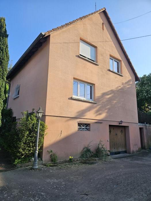 Home sitting Pfulgriesheim, France