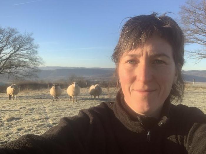 Home sitting Servant, France