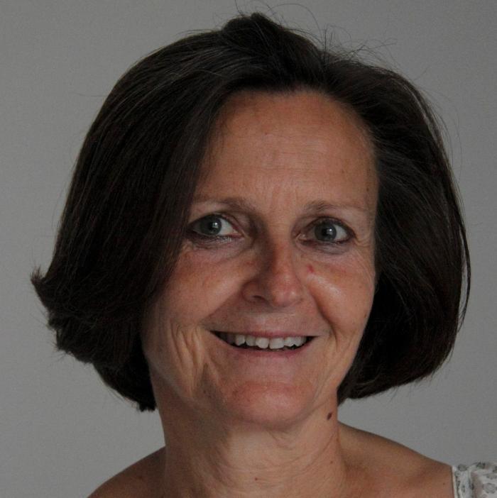 Home sitting Lattes, France