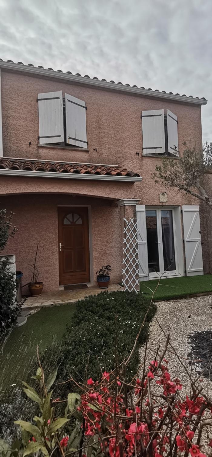 Gardien de maison Frontignan, France