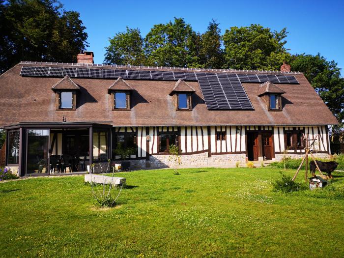 Home sitting Pr&eacute;tot-Vicquemare, France