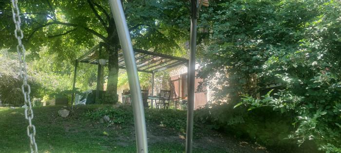 Home sitting Br&eacute;gnier-Cordon, France