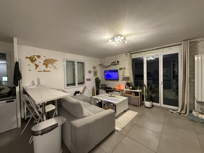 Home sitting Chennevi&egrave;res-sur-Marne, France