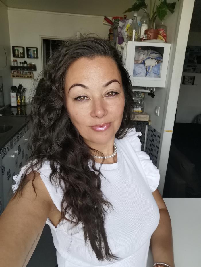 Home sitting Paris, France